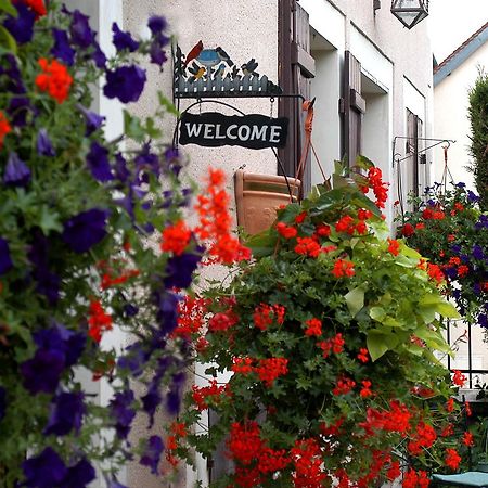 Logis - Hotel Restaurant Les Tilleuls Saint-Florentin  Exterior foto